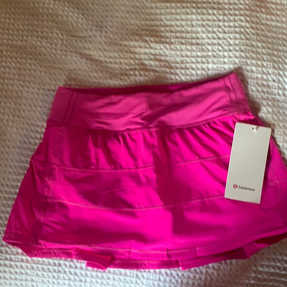 COPY - LULULEMON POW PINK PACE REVIVAL SKIRT NWT